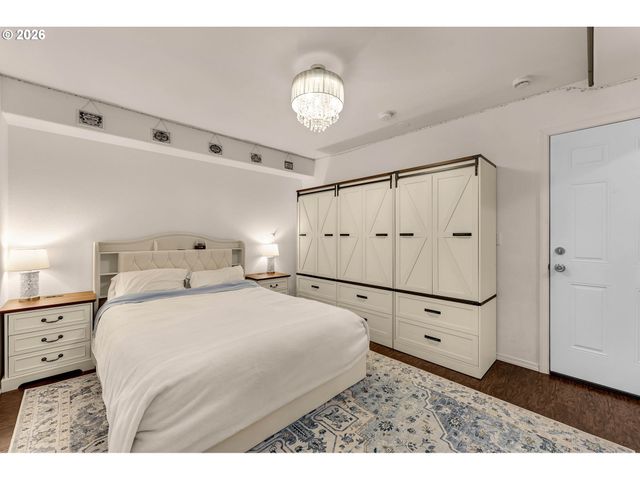 15690 Sw BLACK QUARTZ St, Beaverton, OR 97007