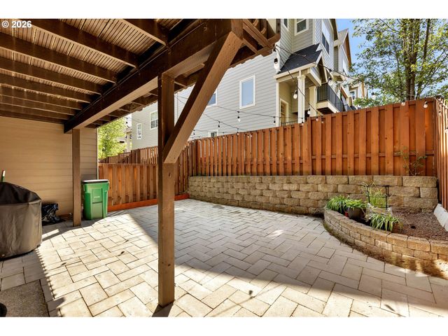 15690 Sw BLACK QUARTZ St, Beaverton, OR 97007