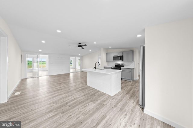 32901 MOUNT PLEASANT RD, Laurel, DE 19956