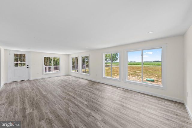 32901 MOUNT PLEASANT RD, Laurel, DE 19956
