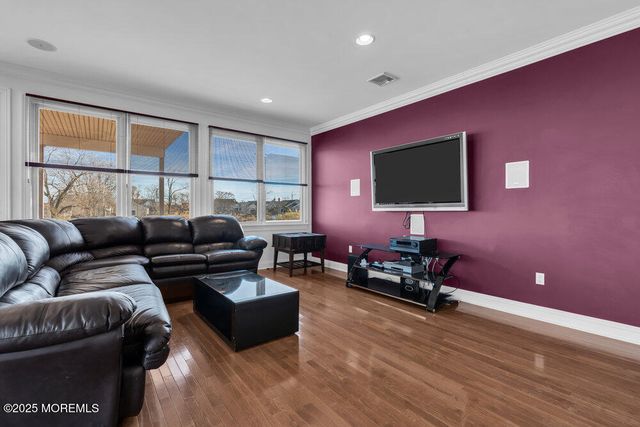 7 Manahassett Park Drive, Long Branch, NJ 07740