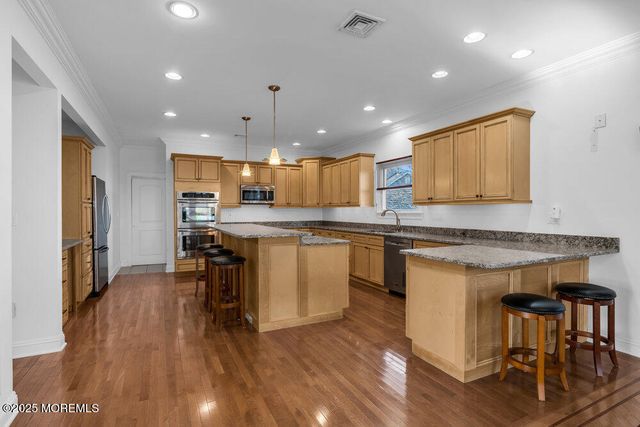 7 Manahassett Park Drive, Long Branch, NJ 07740