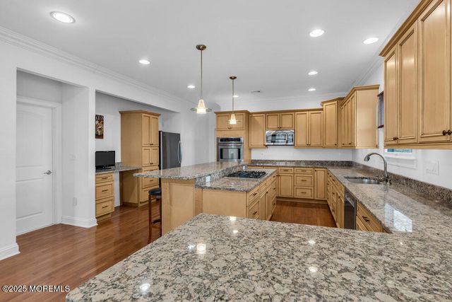 7 Manahassett Park Drive, Long Branch, NJ 07740