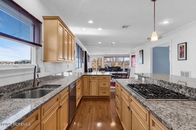 7 Manahassett Park Drive, Long Branch, NJ 07740