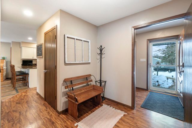 1307 Grandview Ave, Waverly, IA 50677