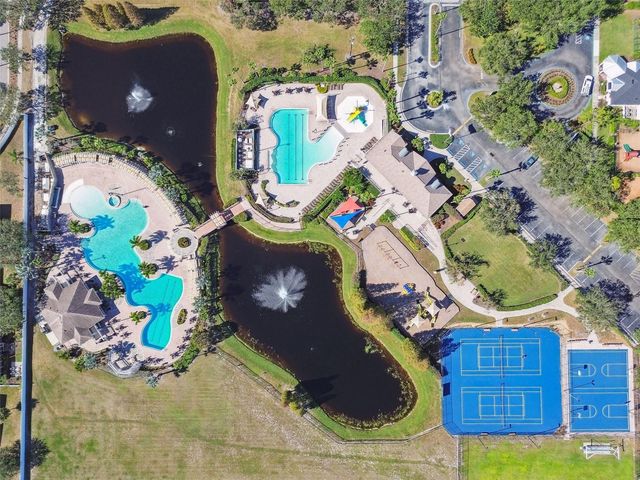 11416 CRESTLAKE VILLAGE DR, Riverview, FL 33569