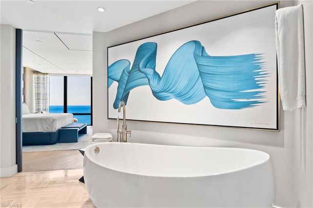 4951 Gulf Shore BLVD N 703, Naples, FL 34103