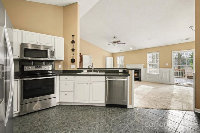 6652 Allness Glen Lane, Charlotte, NC 28269