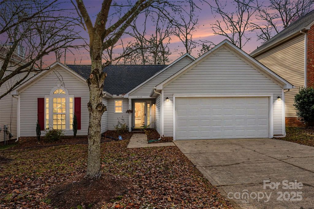 6652 Allness Glen Lane, Charlotte, NC 28269