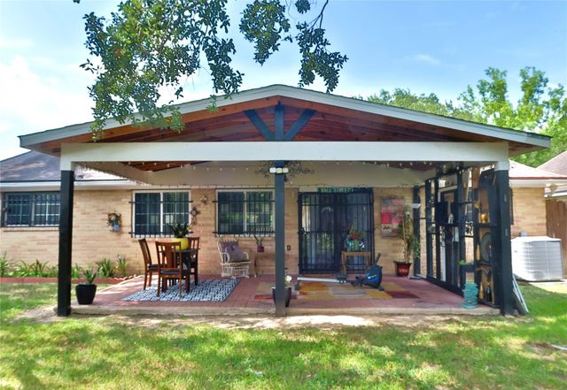 16615 Park Scot Drive, Houston, TX 77084