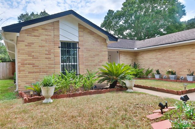 16615 Park Scot Drive, Houston, TX 77084