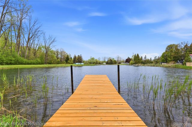 1392 Maple Grove Road, Lapeer Township, MI 48446