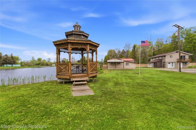 1392 Maple Grove Road, Lapeer Township, MI 48446