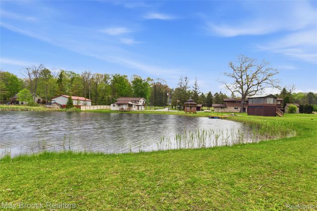 1392 Maple Grove Road, Lapeer Township, MI 48446