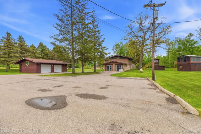 1392 Maple Grove Road, Lapeer Township, MI 48446