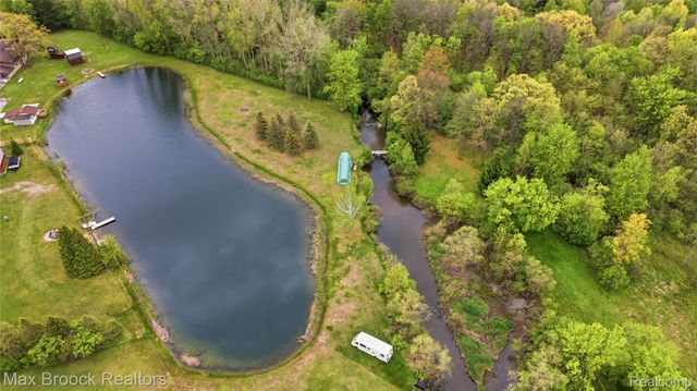 1392 Maple Grove Road, Lapeer Township, MI 48446