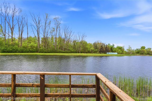 1392 Maple Grove Road, Lapeer Township, MI 48446