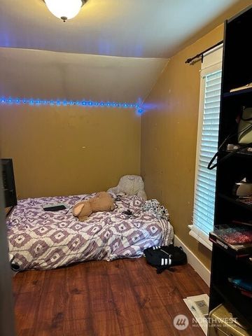 728 5th Avenue SW, Puyallup, WA 98371