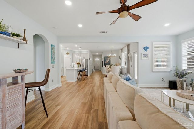 9958 Pandion Trl, Pensacola, FL 32507