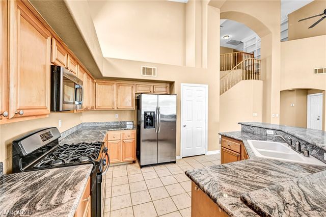 1327 Autumn Wind Way, Henderson, NV 89052