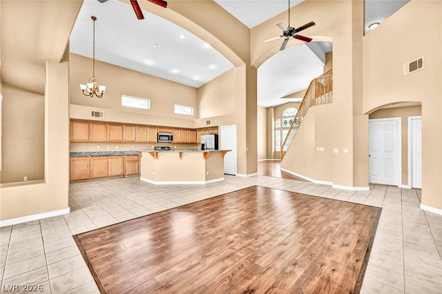 1327 Autumn Wind Way, Henderson, NV 89052