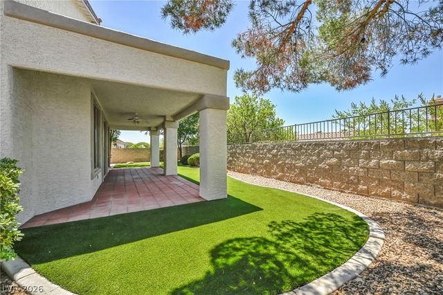 1327 Autumn Wind Way, Henderson, NV 89052