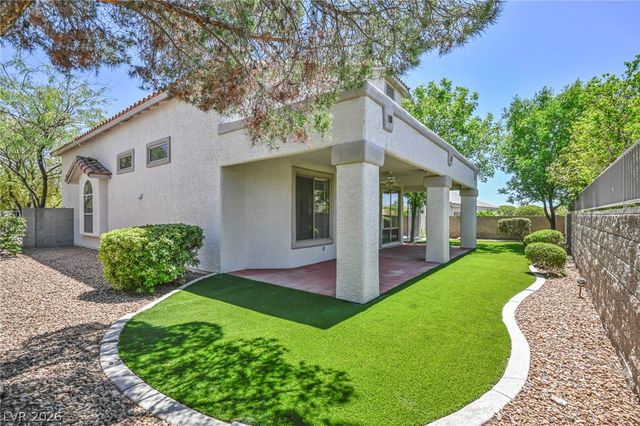 1327 Autumn Wind Way, Henderson, NV 89052