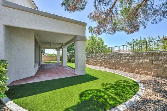 1327 Autumn Wind Way, Henderson, NV 89052