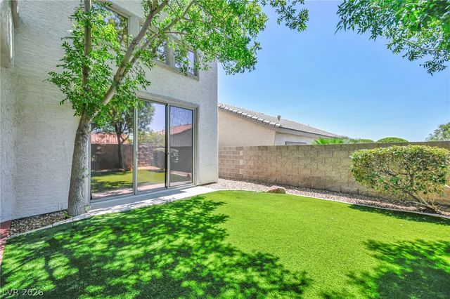 1327 Autumn Wind Way, Henderson, NV 89052