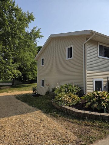 5802-5804 Sauk Lane, Mcfarland, WI 53558