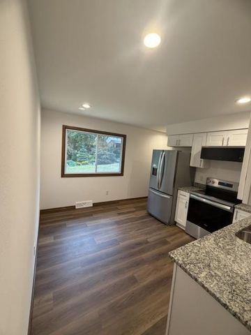 5802-5804 Sauk Lane, Mcfarland, WI 53558