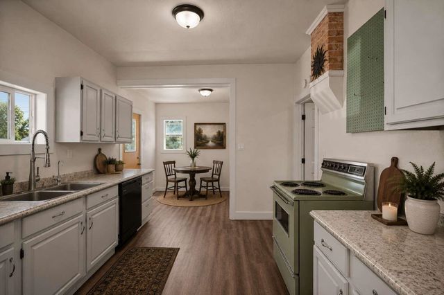 2602 E DIAMOND Ave, Spokane, WA 99217