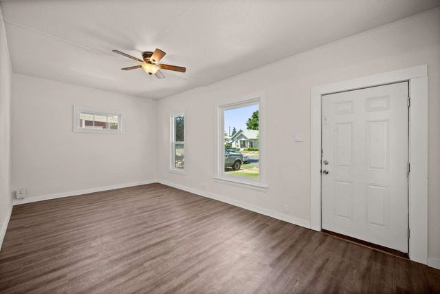 2602 E DIAMOND Ave, Spokane, WA 99217