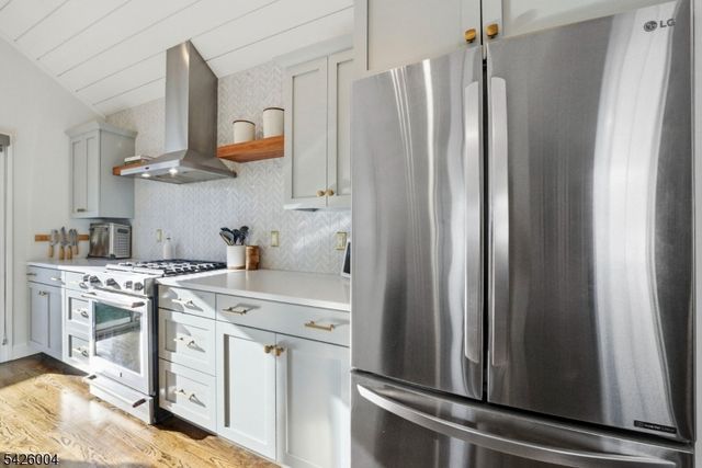 75 N Auten Ave, Somerville Boro, NJ 08876