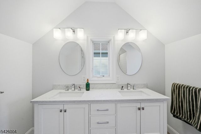 75 N Auten Ave, Somerville Boro, NJ 08876