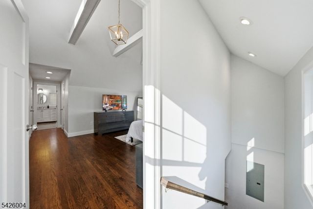 75 N Auten Ave, Somerville Boro, NJ 08876