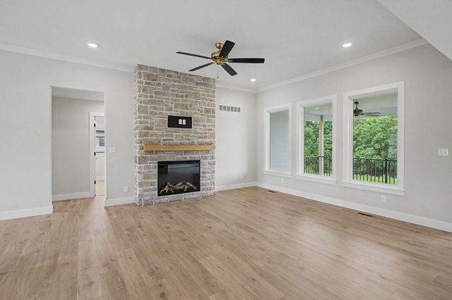 2809 MISTY FLOWER DR, Columbia, MO 65203