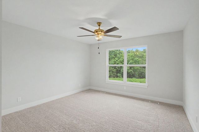 2809 MISTY FLOWER DR, Columbia, MO 65203