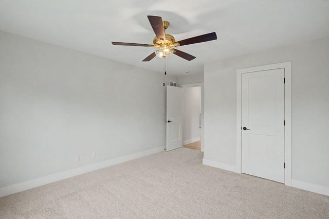 2809 MISTY FLOWER DR, Columbia, MO 65203