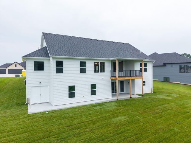 2809 MISTY FLOWER DR, Columbia, MO 65203