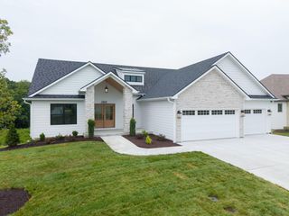2809 MISTY FLOWER DR, Columbia, MO 65203
