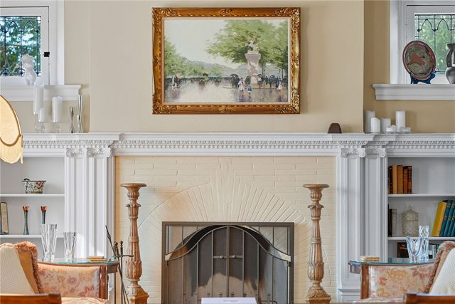 5427 FORBES, Squirrel Hill, PA 15217