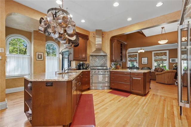 5427 FORBES, Squirrel Hill, PA 15217