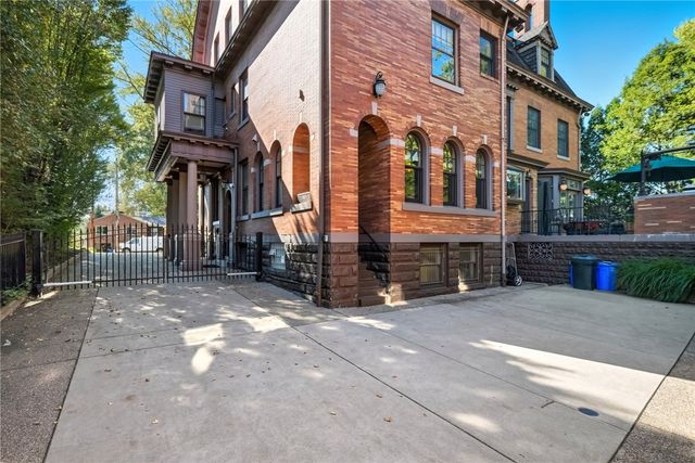 5427 FORBES, Squirrel Hill, PA 15217