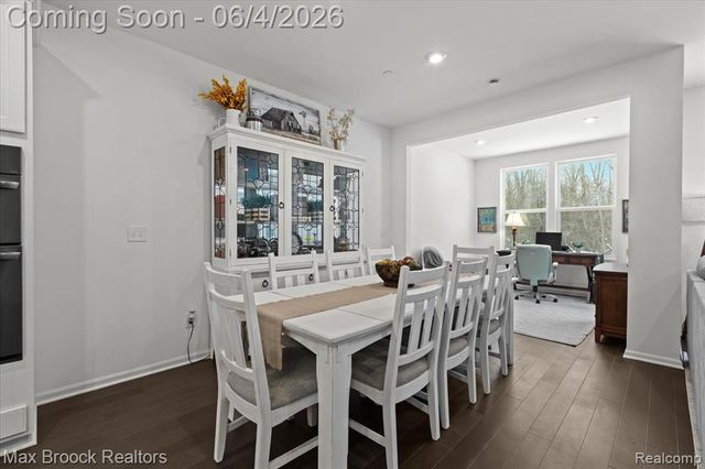40115 Premier Drive 22, Plymouth, MI 48170