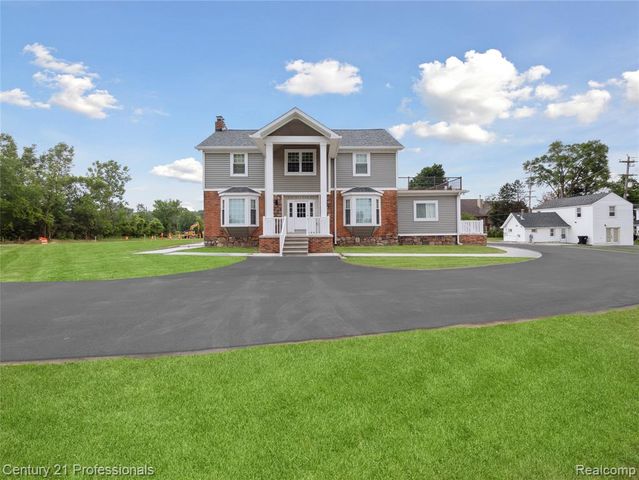 21120 Halsted Road, Farmington Hills, MI 48167