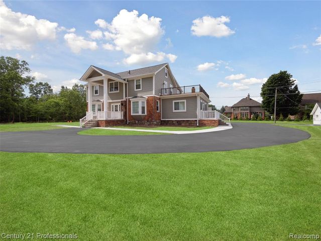 21120 Halsted Road, Farmington Hills, MI 48167