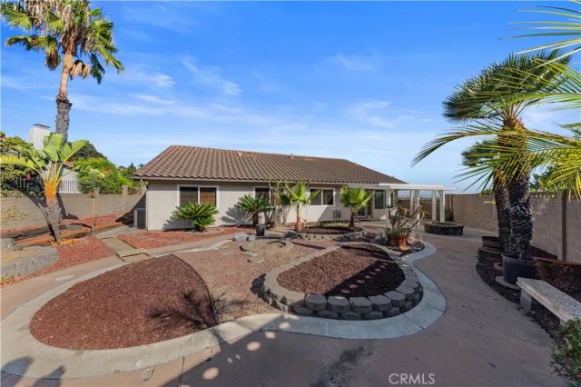 2580 N Robinhood, Orange, CA 92867