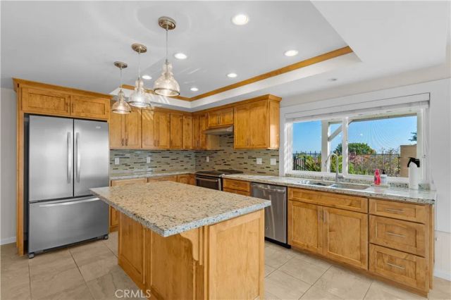 2580 N Robinhood, Orange, CA 92867