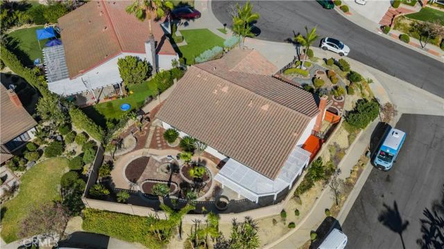 2580 N Robinhood, Orange, CA 92867